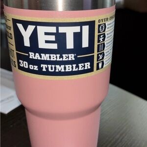 YETI Rambler 30 oz Tumbler - Soft Pink